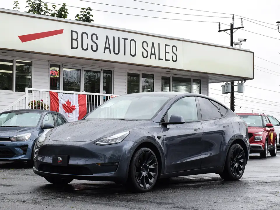 Voxcar TESLA Model Y SUV in Dark Grey, VANCOUVER