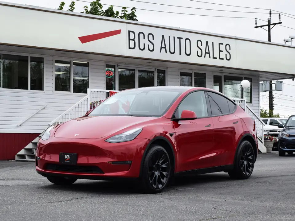 Voxcar TESLA Model Y SUV in Red, VANCOUVER