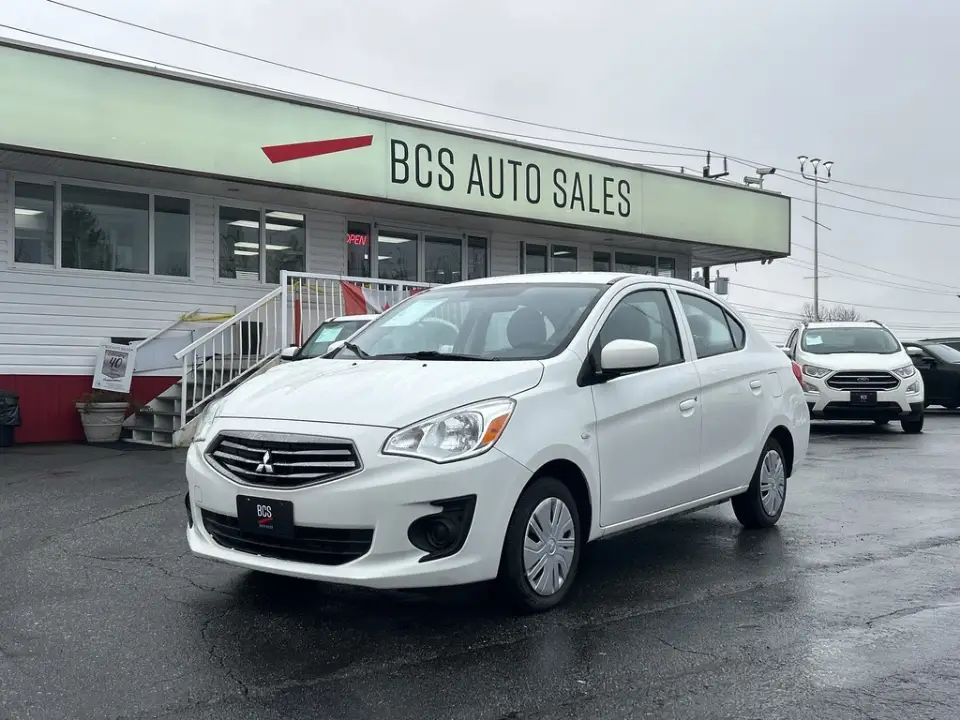 Voxcar MITSUBISHI Mirage G4 SEDAN in White, VANCOUVER