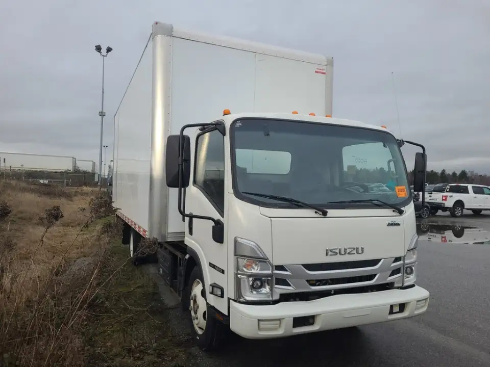 Voxcar ISUZU NRR PICKUP TRUCK in White, VANCOUVER
