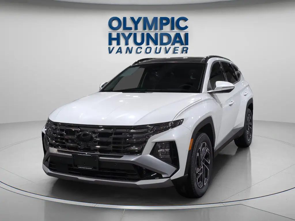 Voxcar HYUNDAI Tucson Hybrid SUV in White, VANCOUVER