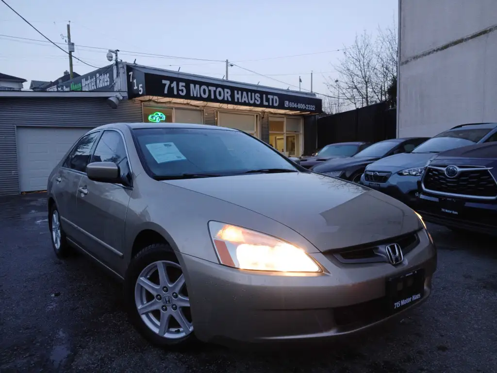 Voxcar HONDA Accord SEDAN in Gold, VANCOUVER