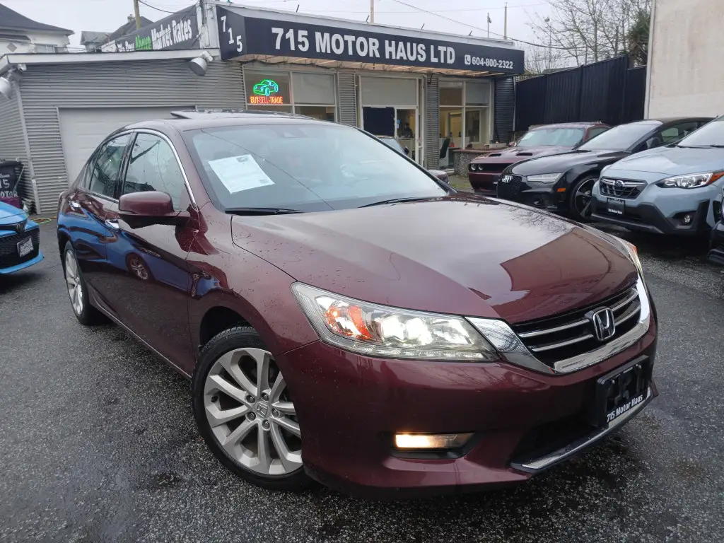 Voxcar HONDA Accord SEDAN in Red, VANCOUVER